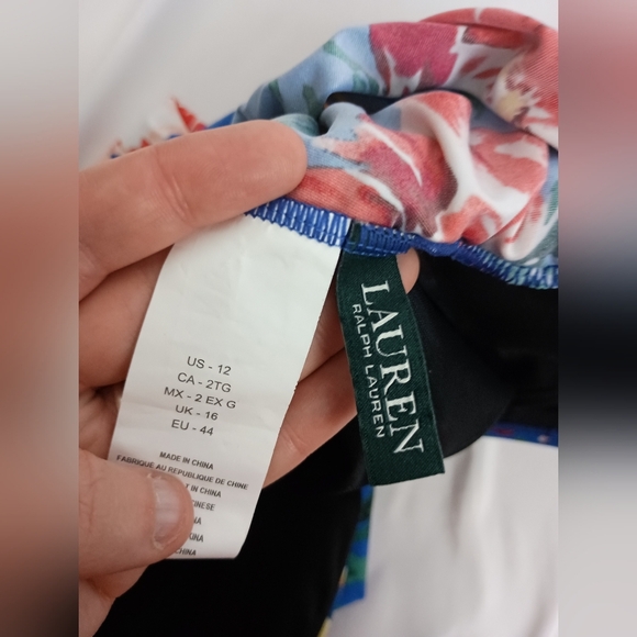 LAUREN RALPH LAUREN Blue Floral Summer Tankini Top -(#69) - Picture 2 of 6